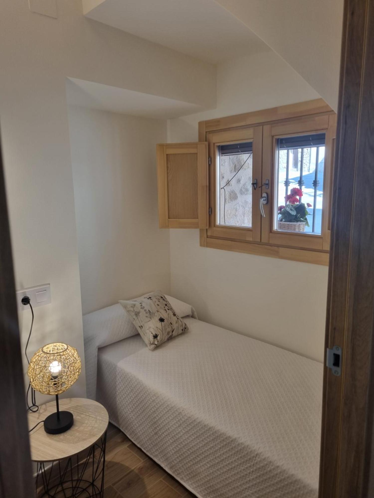 Casa La Tia Apartment Arnés Екстериор снимка