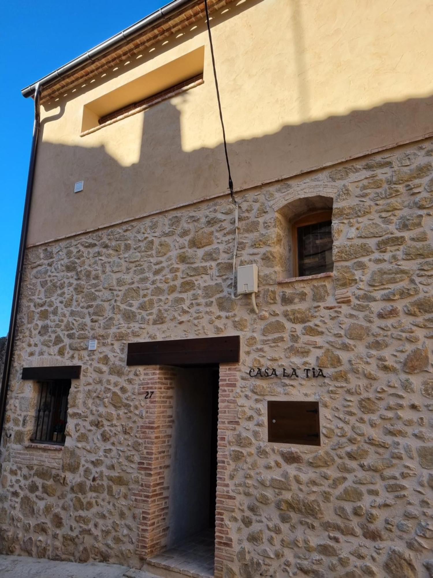Casa La Tia Apartment Arnés Екстериор снимка